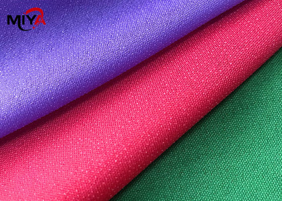 Polyester 100% coloré de interlignage tissé de 30D 50D 75D pour la robe des femmes