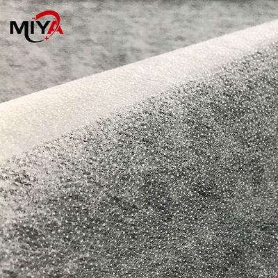 Polyester non tissé pour les vêtements