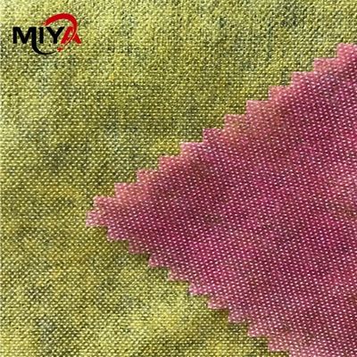 Polyester non tissé pour les vêtements